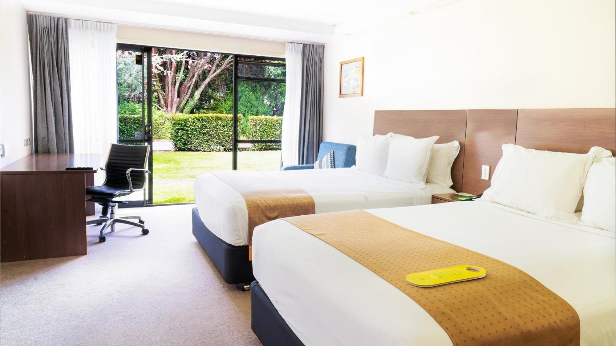 Hotel Airport By Ihg